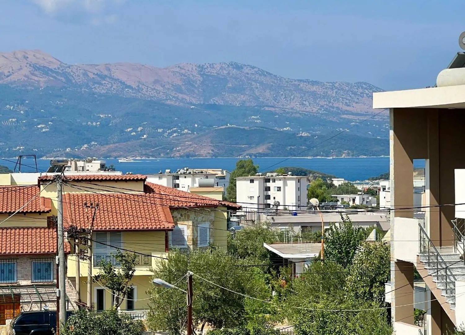 Mihasi Apartments Ksamil Hotel