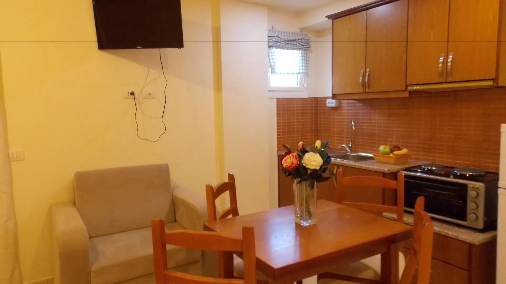 Hotel Mihasi Apartments Ksamil