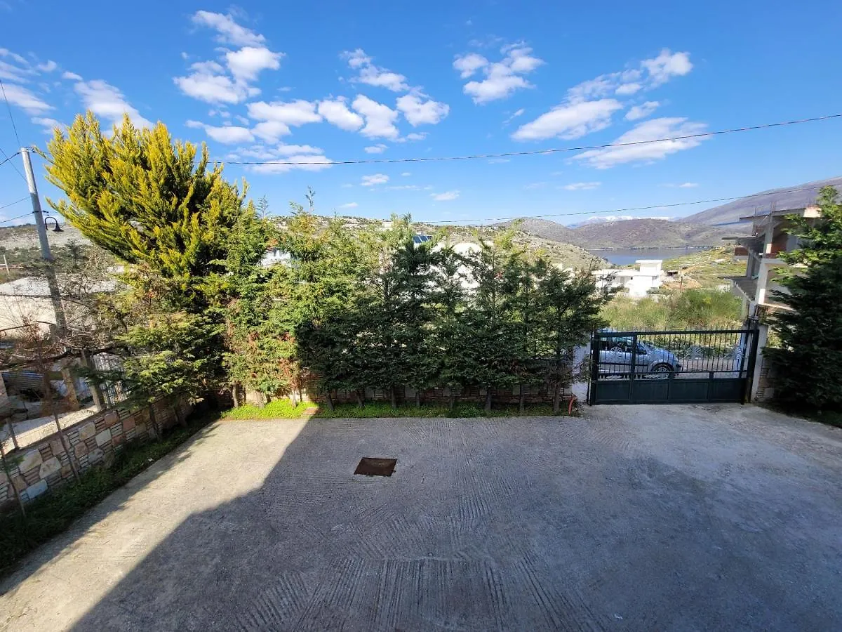 Vila Mihasi Ksamil Albania