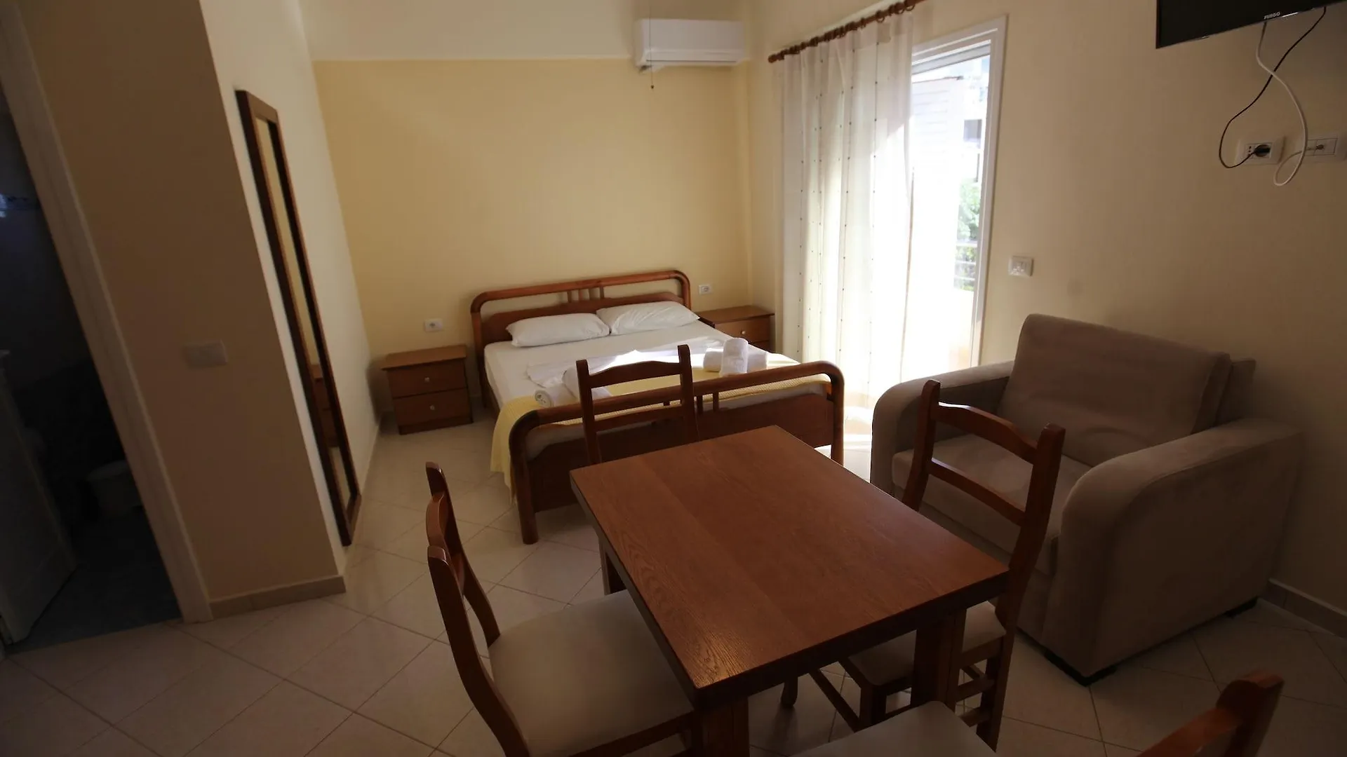 Vila Mihasi Ksamil